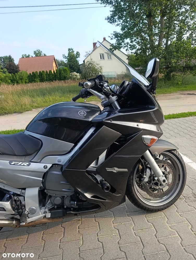 Yamaha FJR - 4