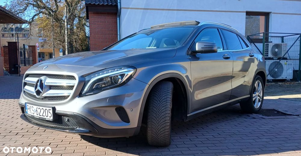 Mercedes-Benz GLA 220 d 4Matic 7G-DCT - 1