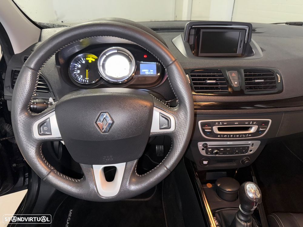 Renault Mégane Sport Tourer dCi 110 FAP Paris - 11