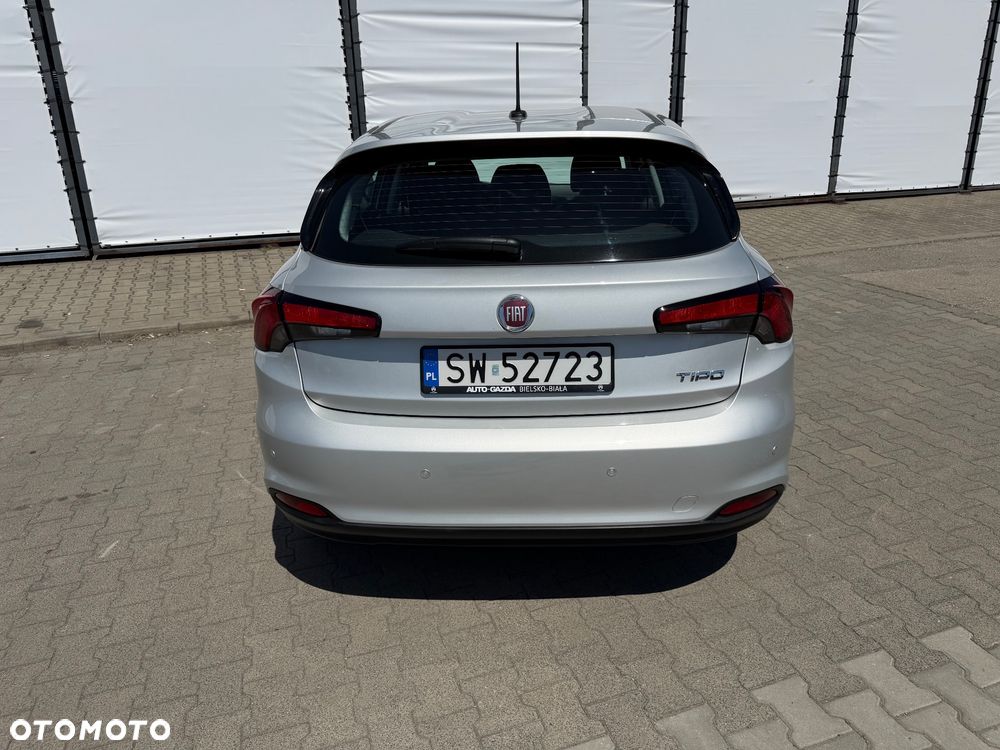 Fiat Tipo 1.4 T-Jet 16v Lounge - 12