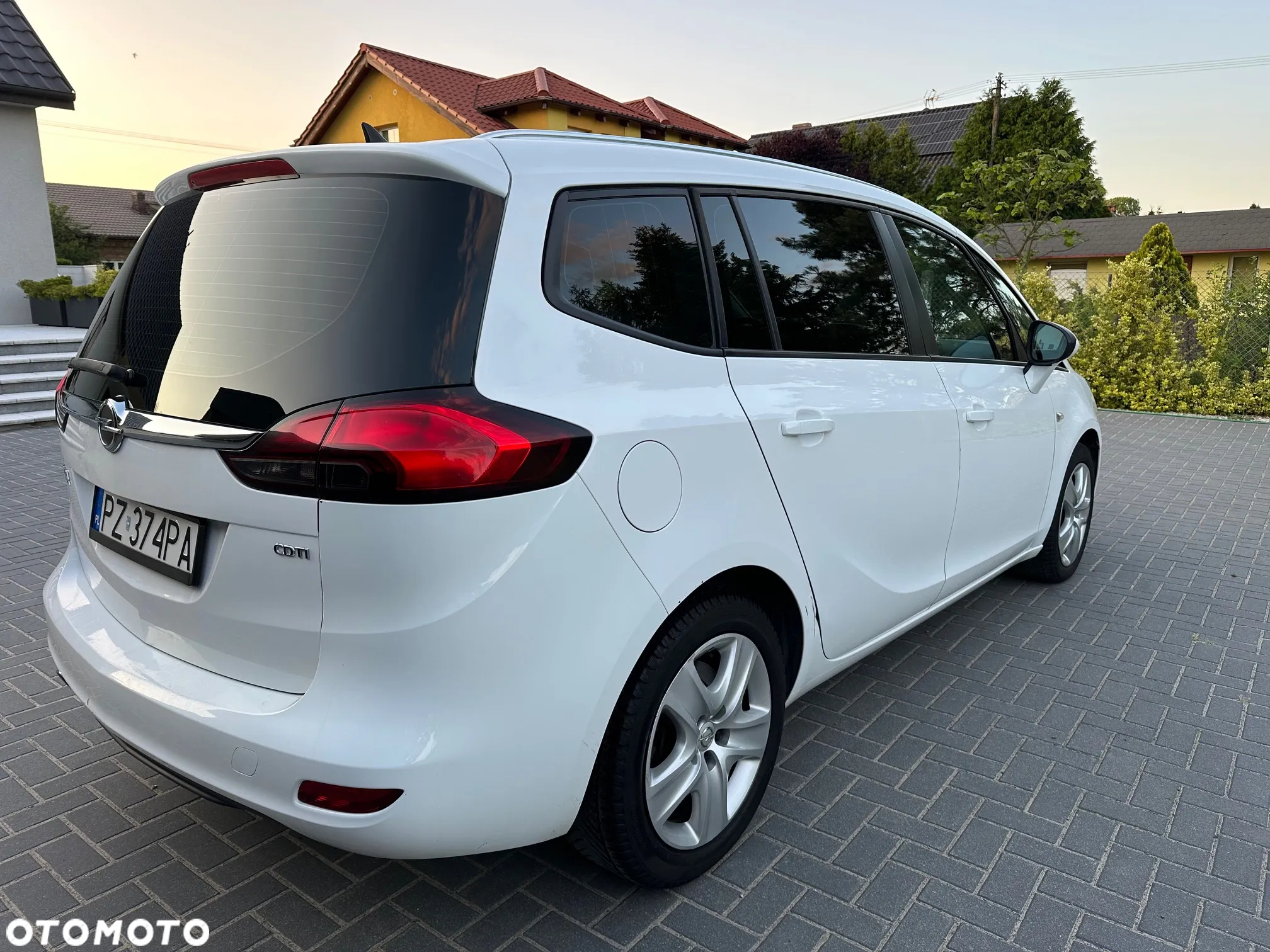Opel Zafira - 9