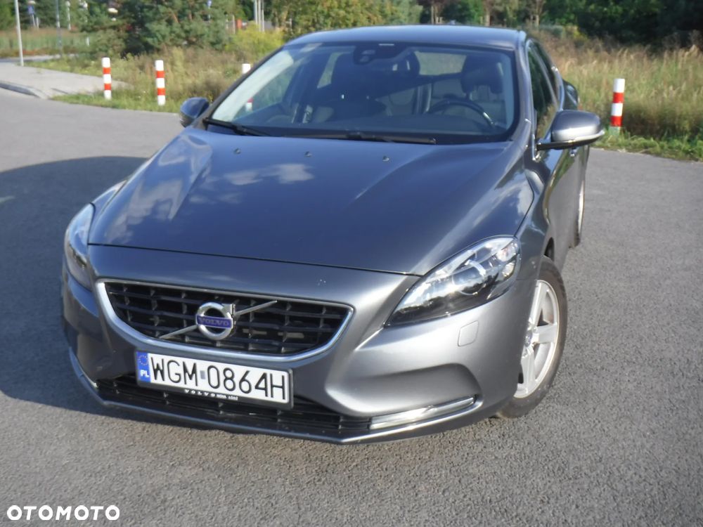 Volvo V40 T3 Momentum - 11