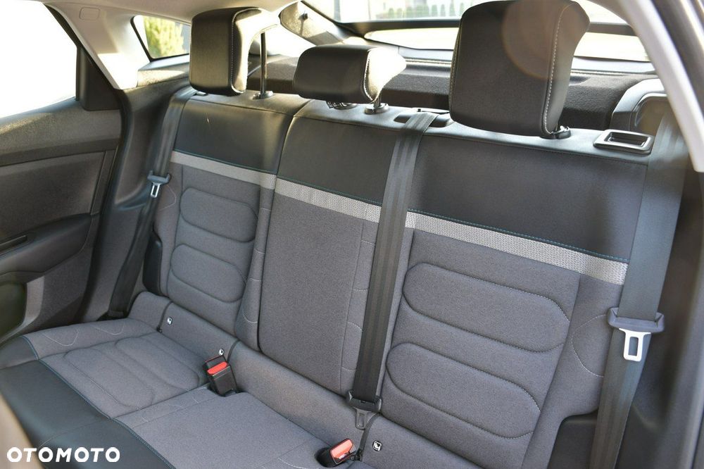 Citroën C4 1.2 PureTech Shine S&S - 17