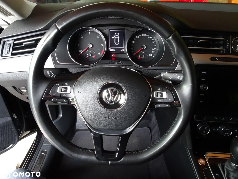 Volkswagen Arteon 2.0 TDI SCR DSG - 19