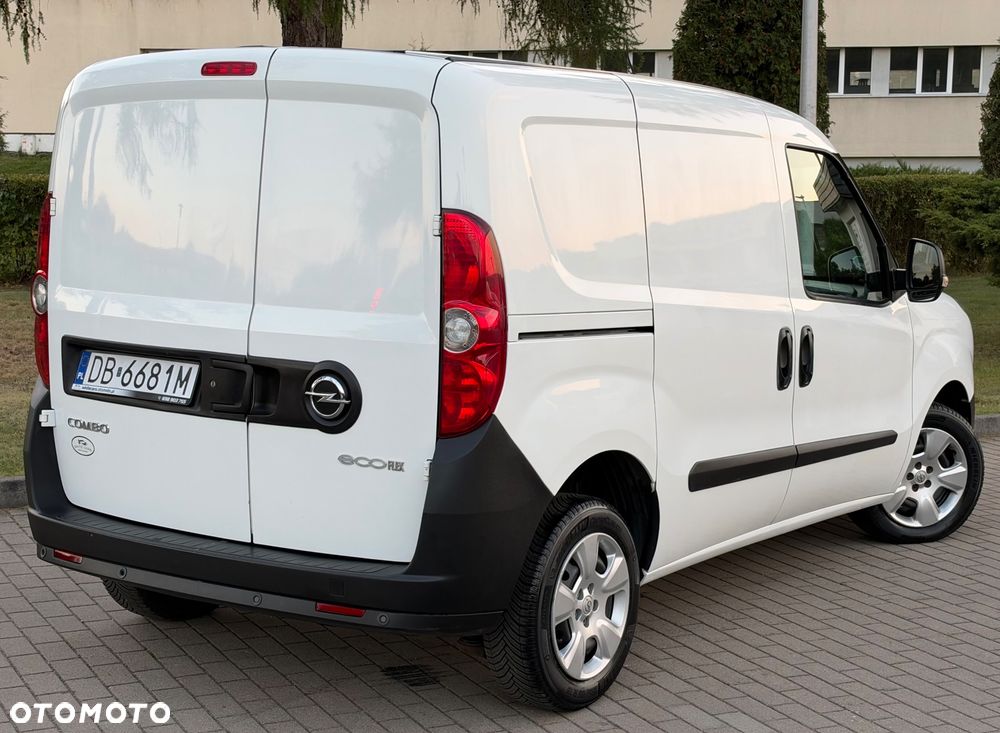 Opel Combo - 24
