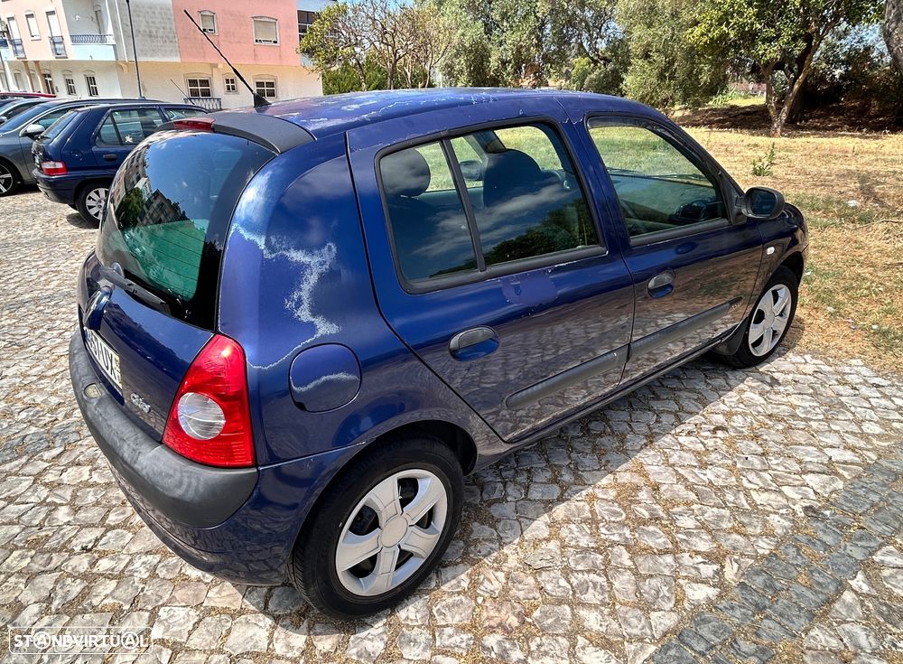 Renault Clio - 2