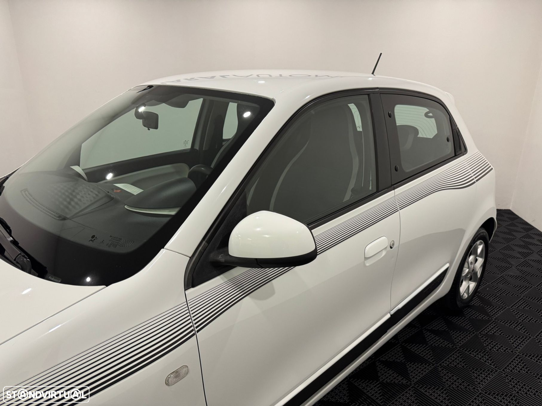 Renault Twingo 1.0 SCe Limited - 13