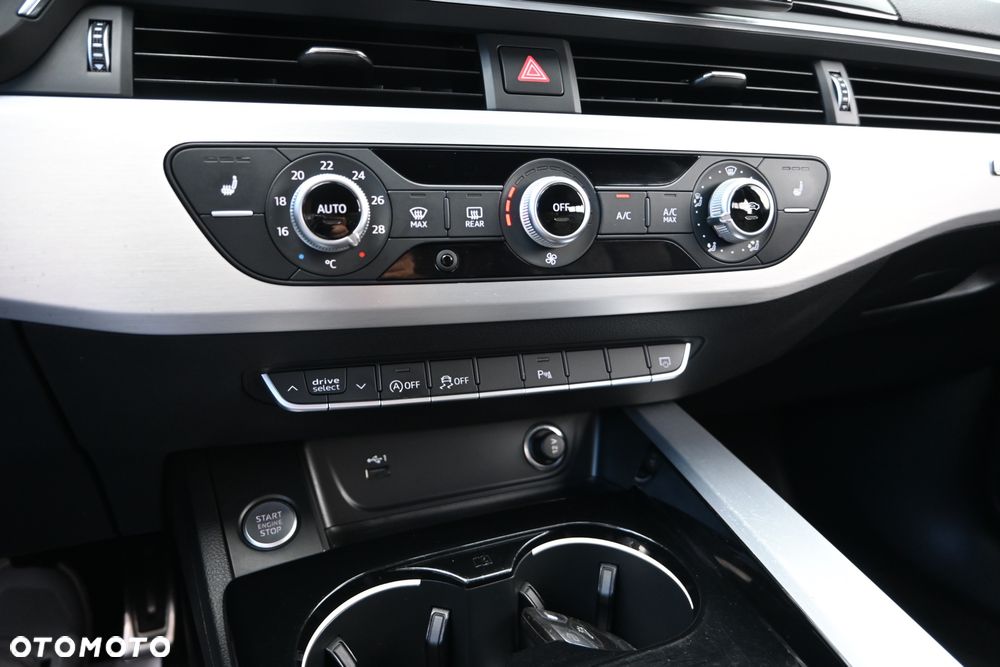 Audi A4 Limousine 40 TFSI quattro S tronic S line - 35