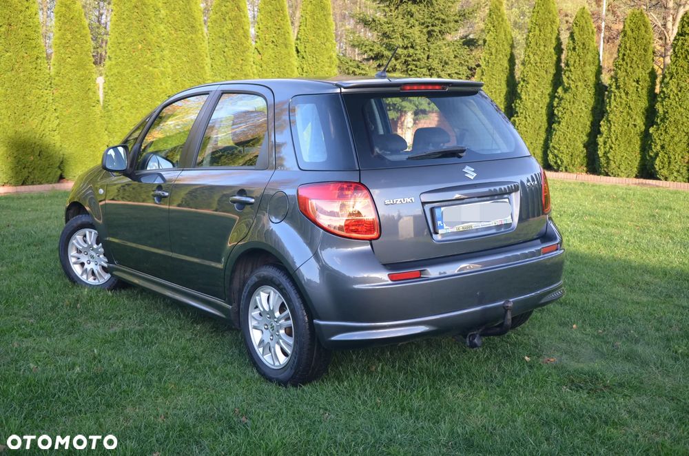 Suzuki SX4 1.6 Premium - 7