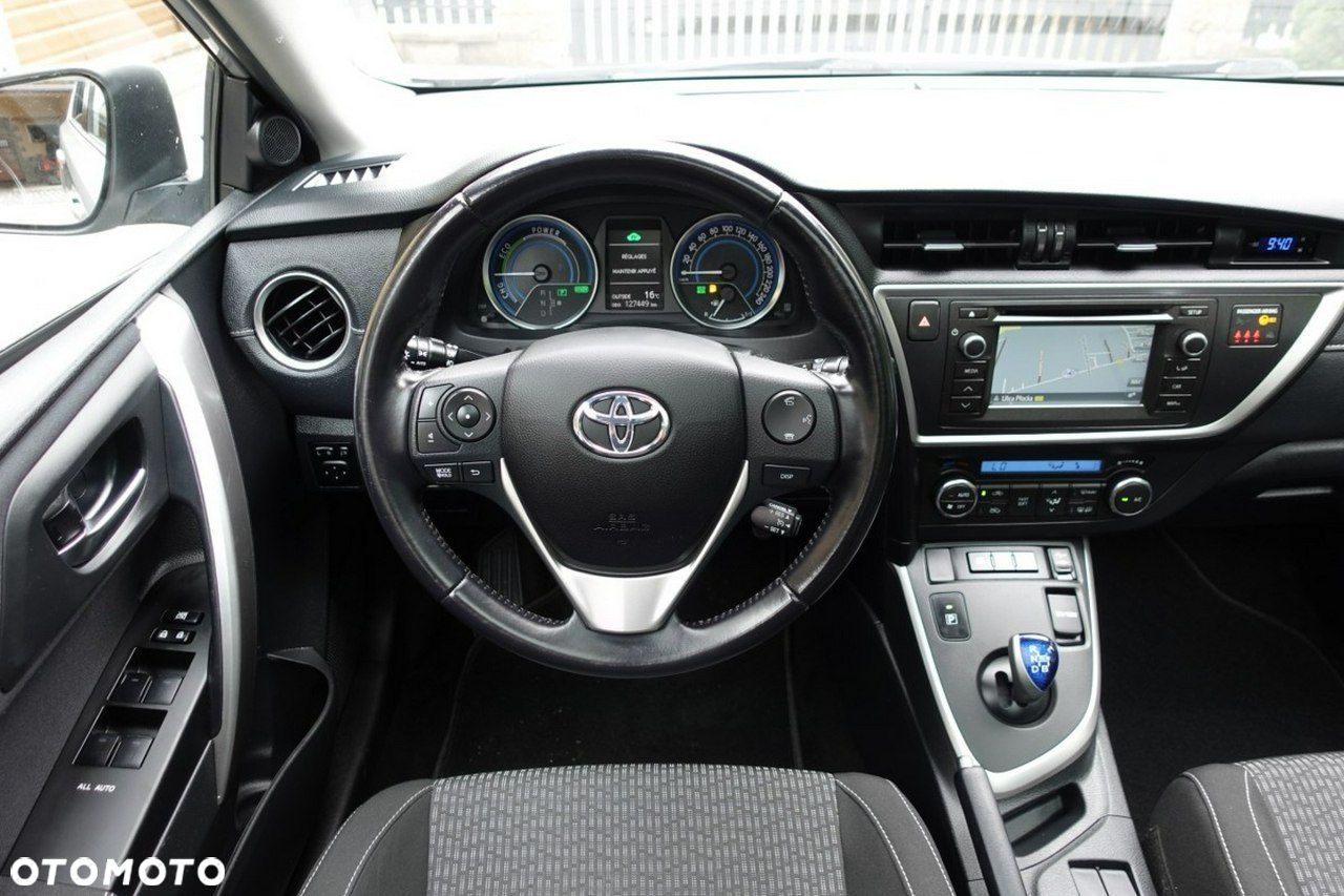 Toyota Auris - 17