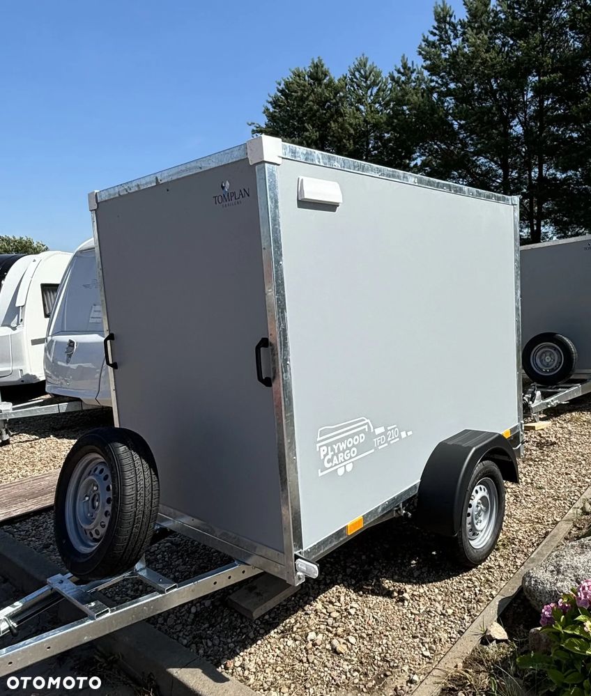 TOMPLAN Furgon sklejkowy TFD 210.01 DMC 750kg - 2