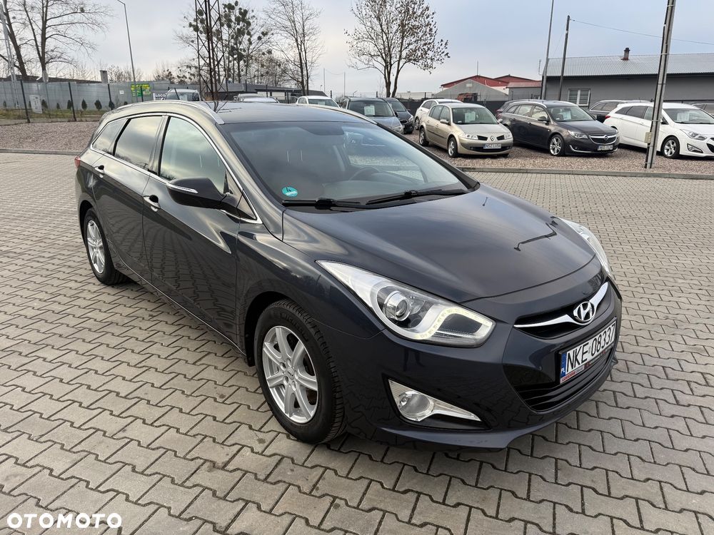 Hyundai i40 Kombi blue 1.6 Classic - 14