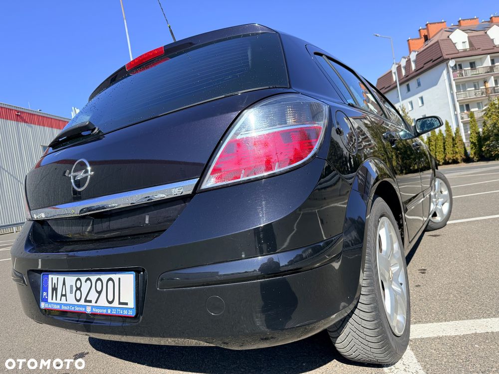 Opel Astra 1.6 Edition 111 Jahre - 4