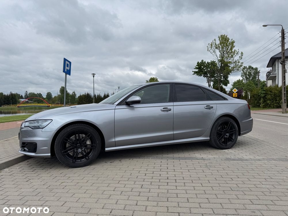 Audi A6 - 4