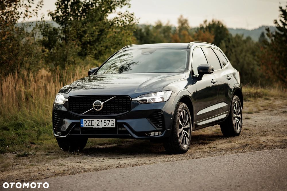 Volvo XC 60 B5 B AWD Plus Dark - 10