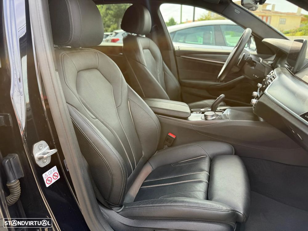 BMW 530 e Pack Desportivo M - 23