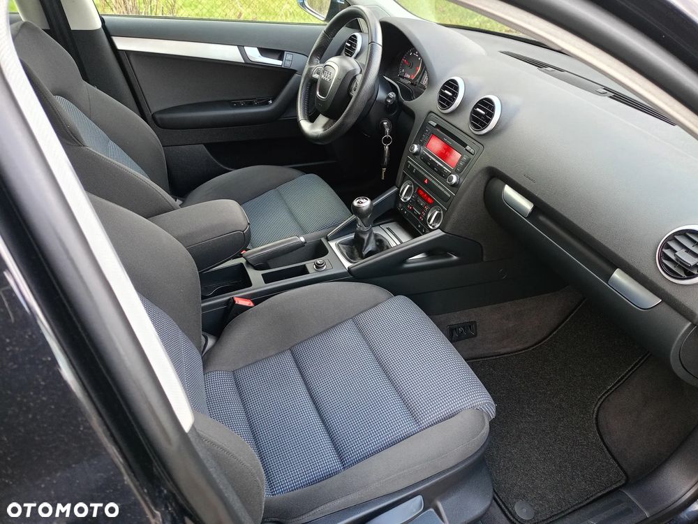 Audi A3 Sportback 2.0 TDI Attraction - 19