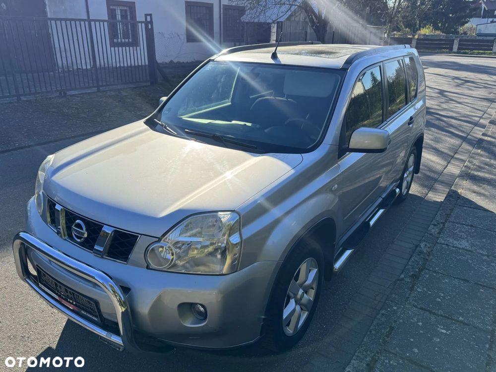 Nissan X-Trail 2.0 dCi 4x4 DPF XE - 2