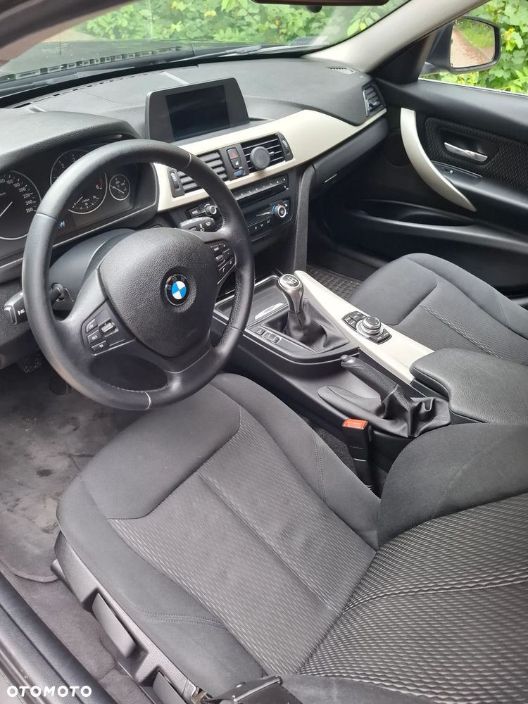 BMW Seria 3 318d DPF Edition Sport - 7