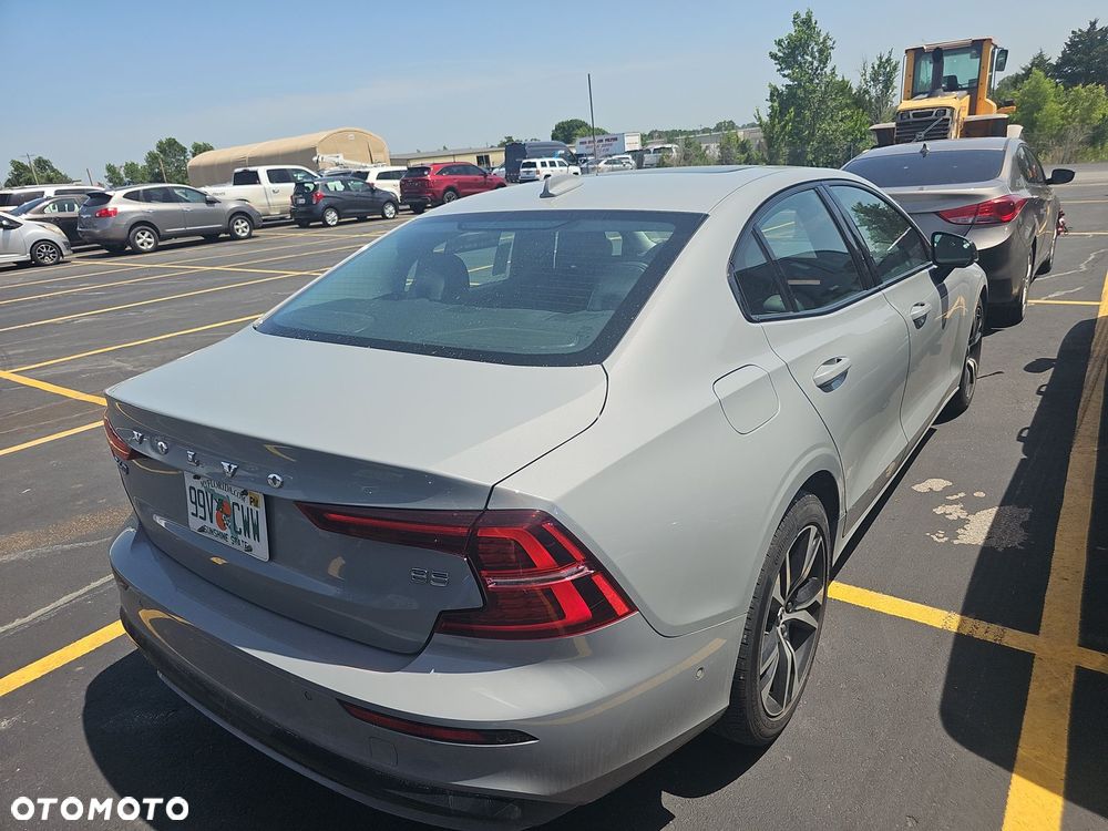 Volvo S60 B5 B AWD Plus Dark - 7