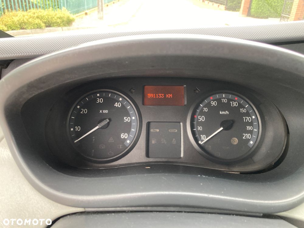 Renault Trafic - 14