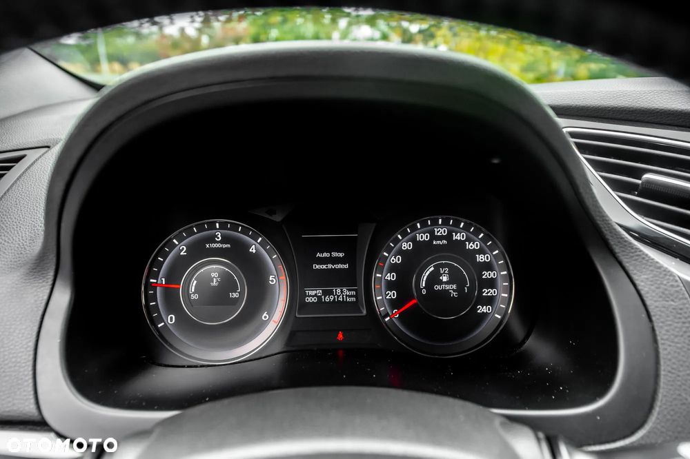 Hyundai i40 1.7 CRDi Comfort + - 25