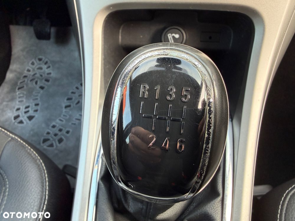 Opel Astra 1.7 CDTI DPF 150 Jahre - 14