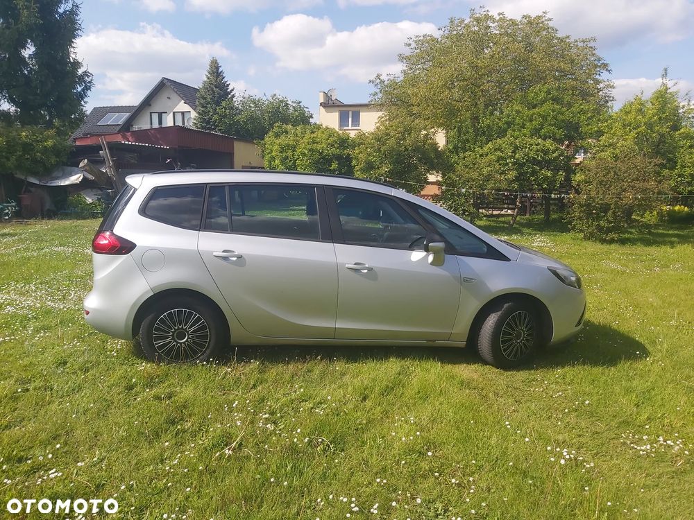Opel Zafira - 28
