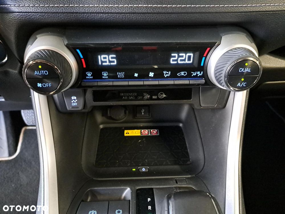 Toyota RAV4 - 22
