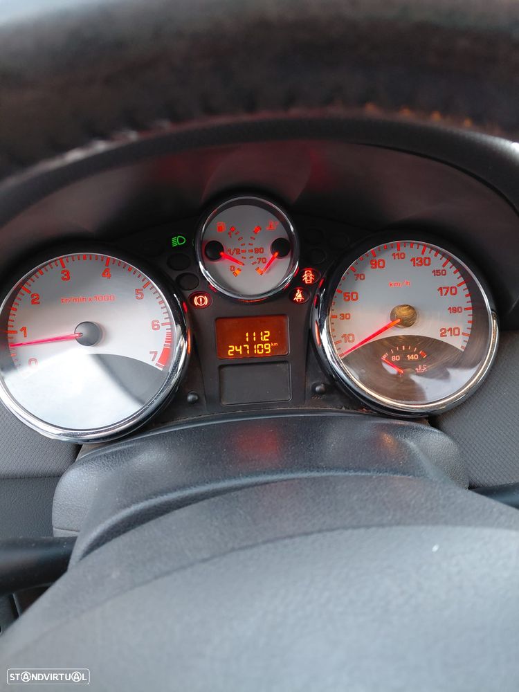 Peugeot 207 1.4 16V Trendy - 9