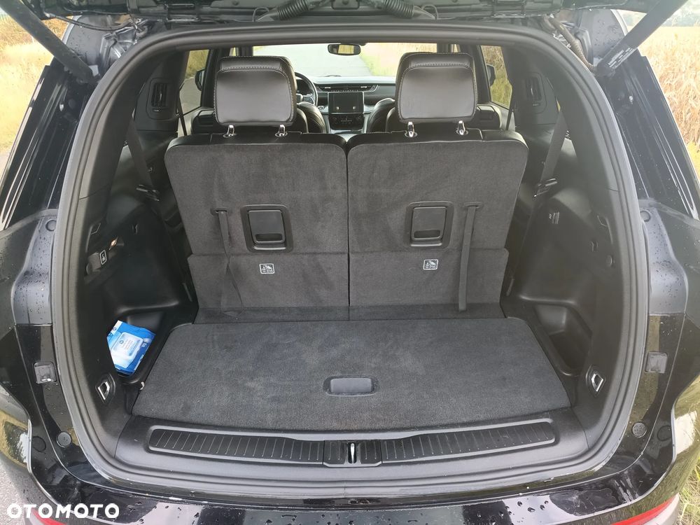 Jeep Grand Cherokee - 15