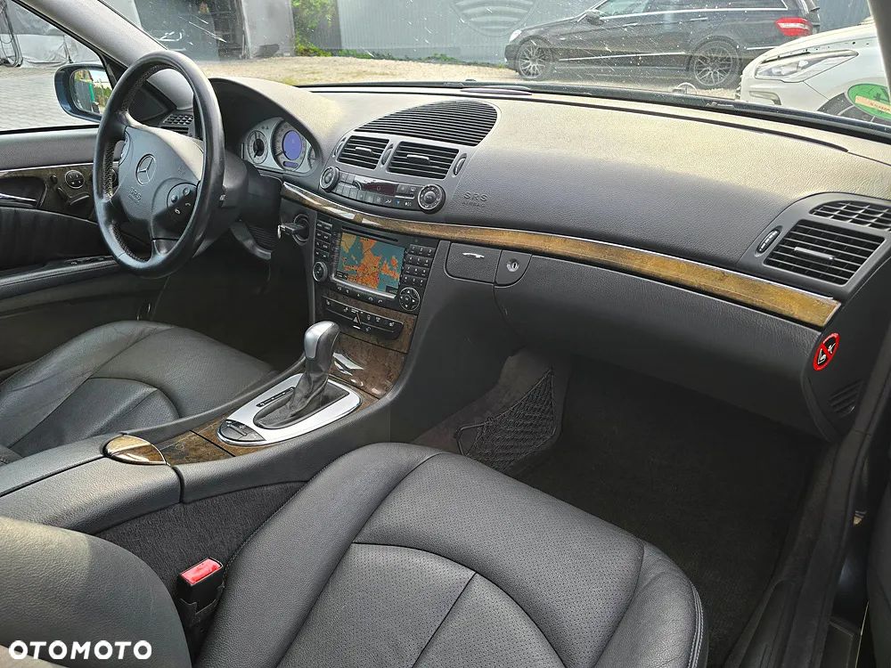 Mercedes-Benz Klasa E 320 Avantgarde - 27