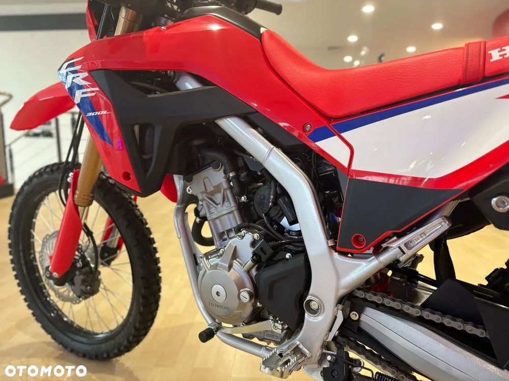Honda CRF - 8