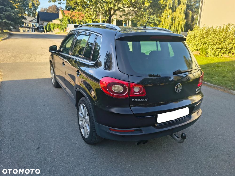 Volkswagen Tiguan - 12