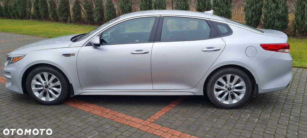 Kia Optima - 5