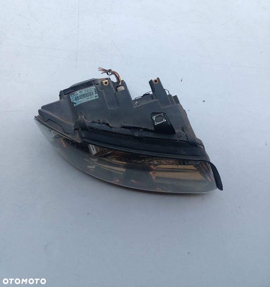 LAMPA PRAWY PRZÓD AUDI A4/B6 EUR 8E0941004F - 1