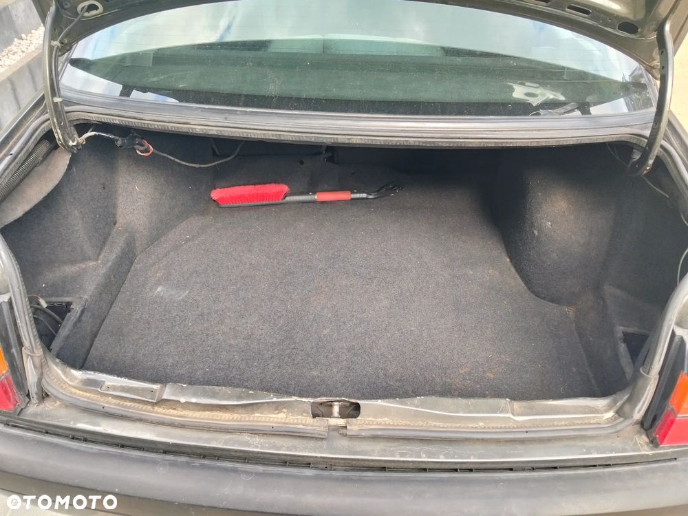 Volkswagen Passat - 7