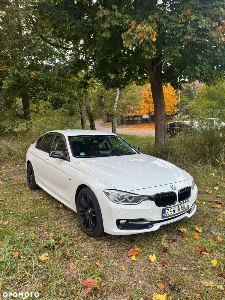 BMW Seria 3 330d Sport Line - 1
