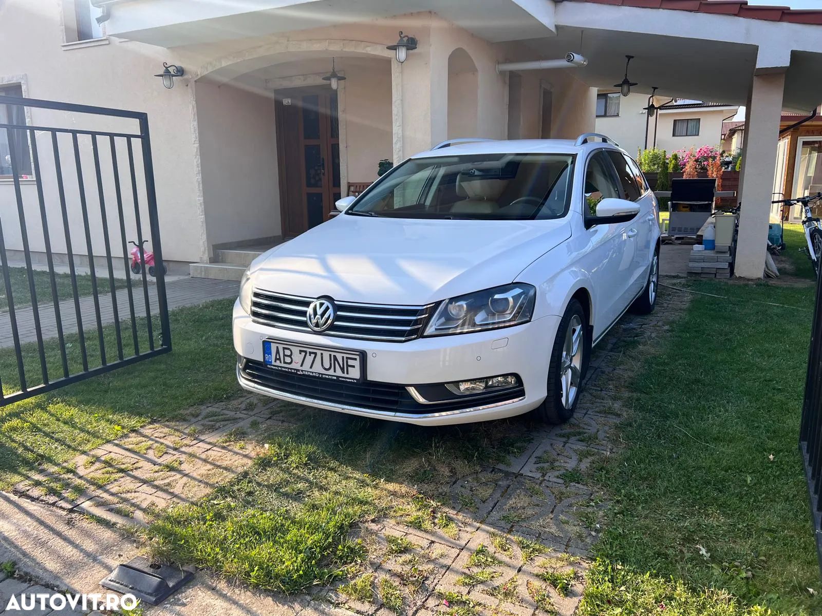 Volkswagen Passat Variant 2.0 TDI 4Motion BlueMotion Technology Comfortline DSG - 1