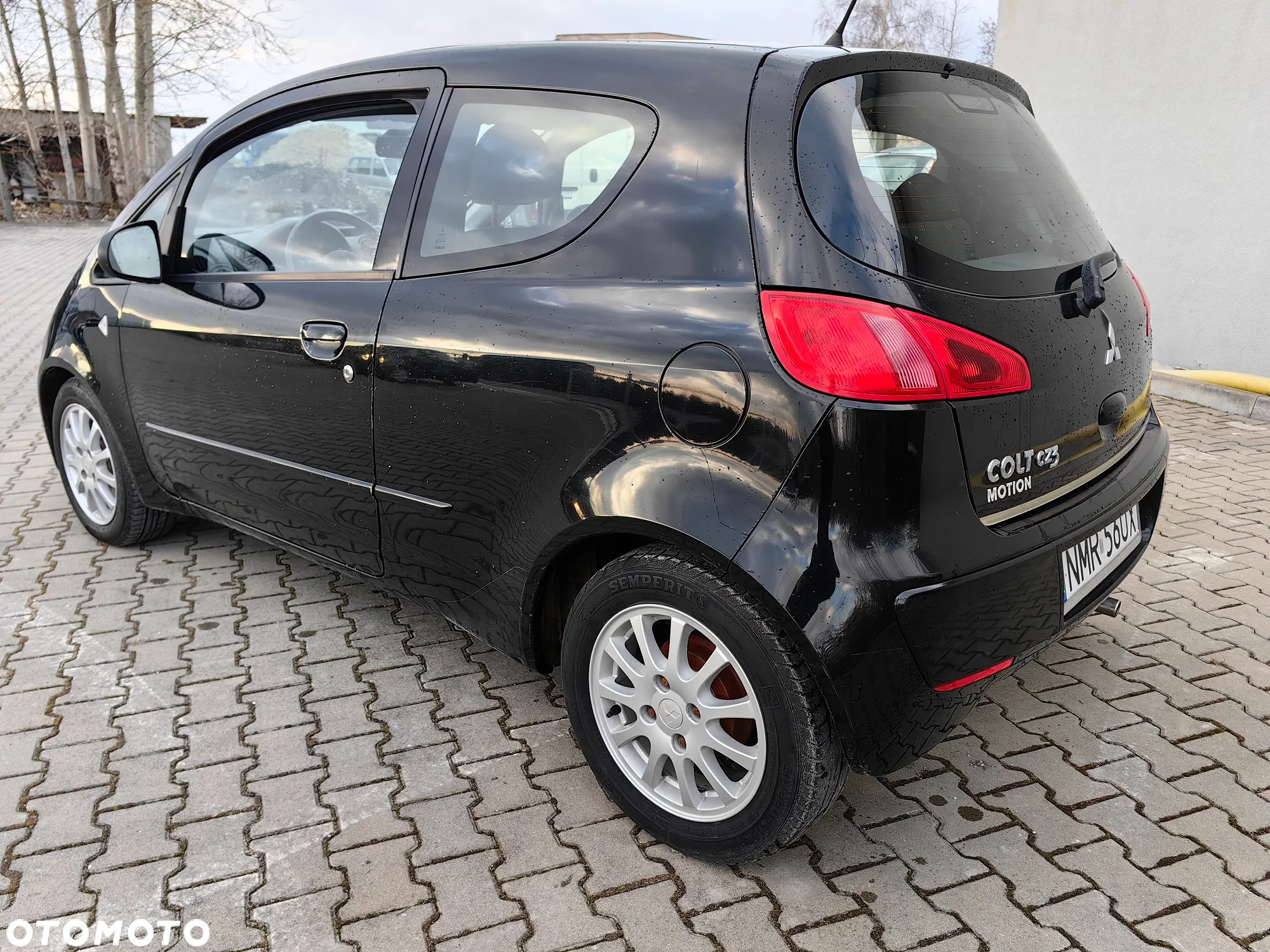 Mitsubishi Colt 1.1 Inform - 10