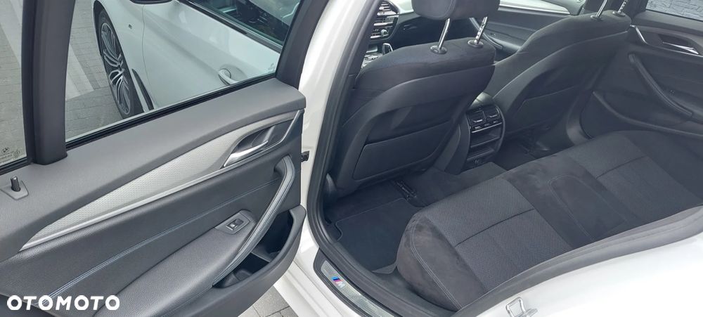 BMW Seria 5 520d M Sport sport - 14