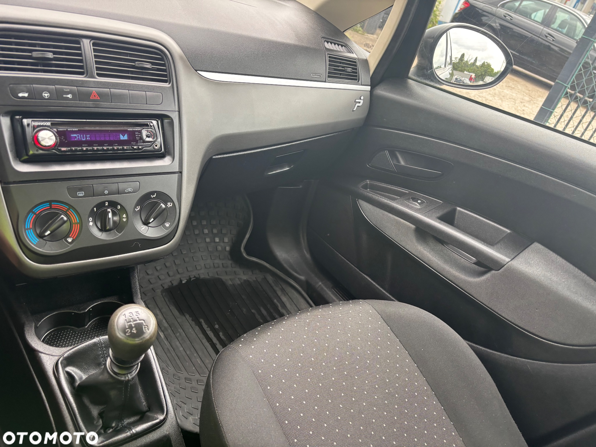 Fiat Grande Punto 1.4 8V Active - 26