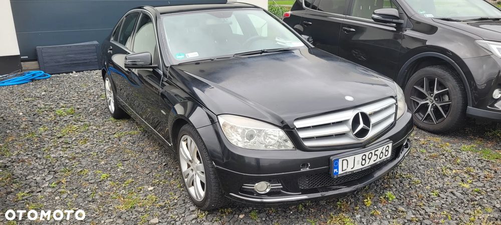 Mercedes-Benz Klasa C 180 K BlueEff Avantgarde - 2