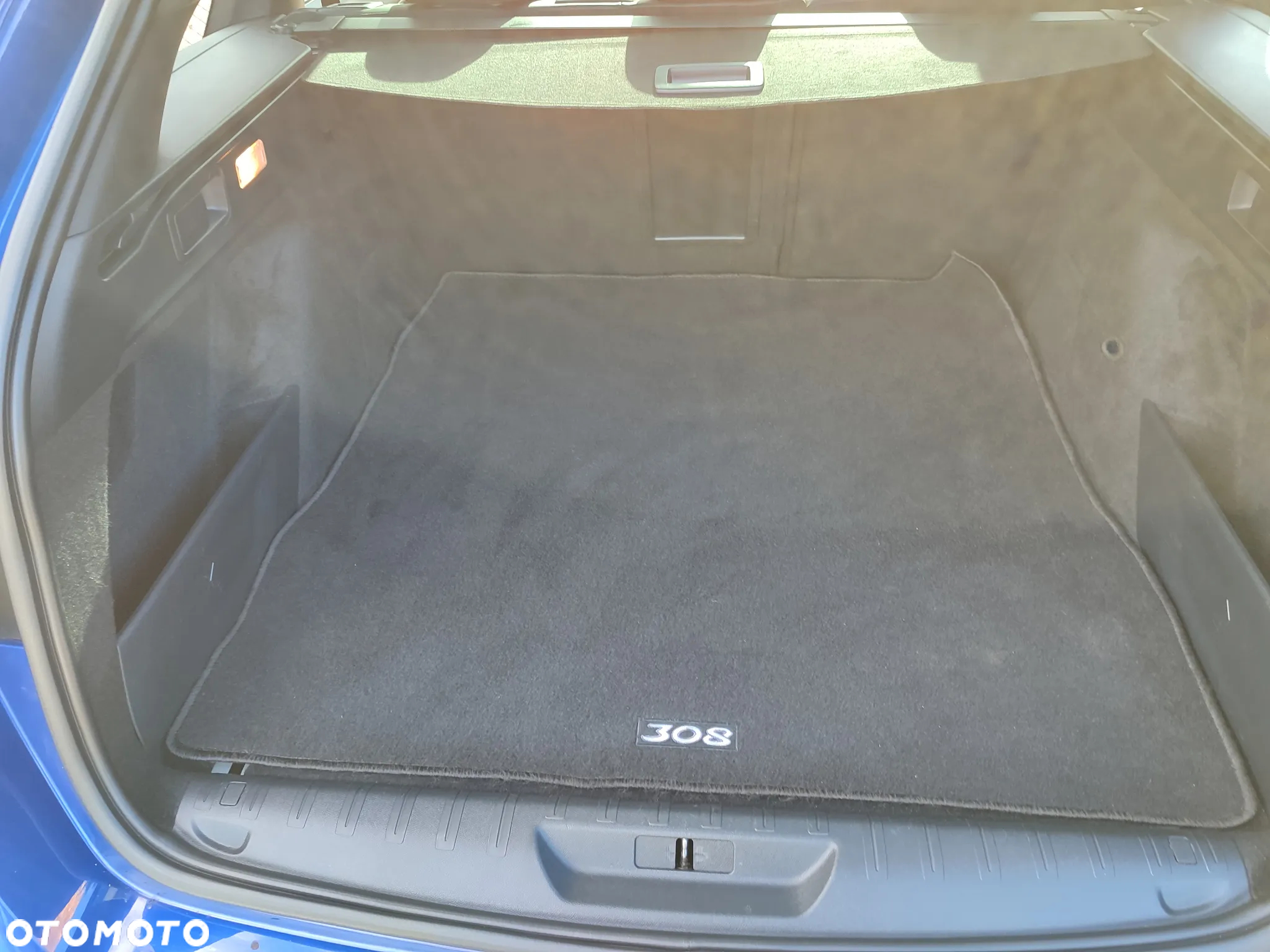 Peugeot 308 1.6 e-THP GT S&S - 8
