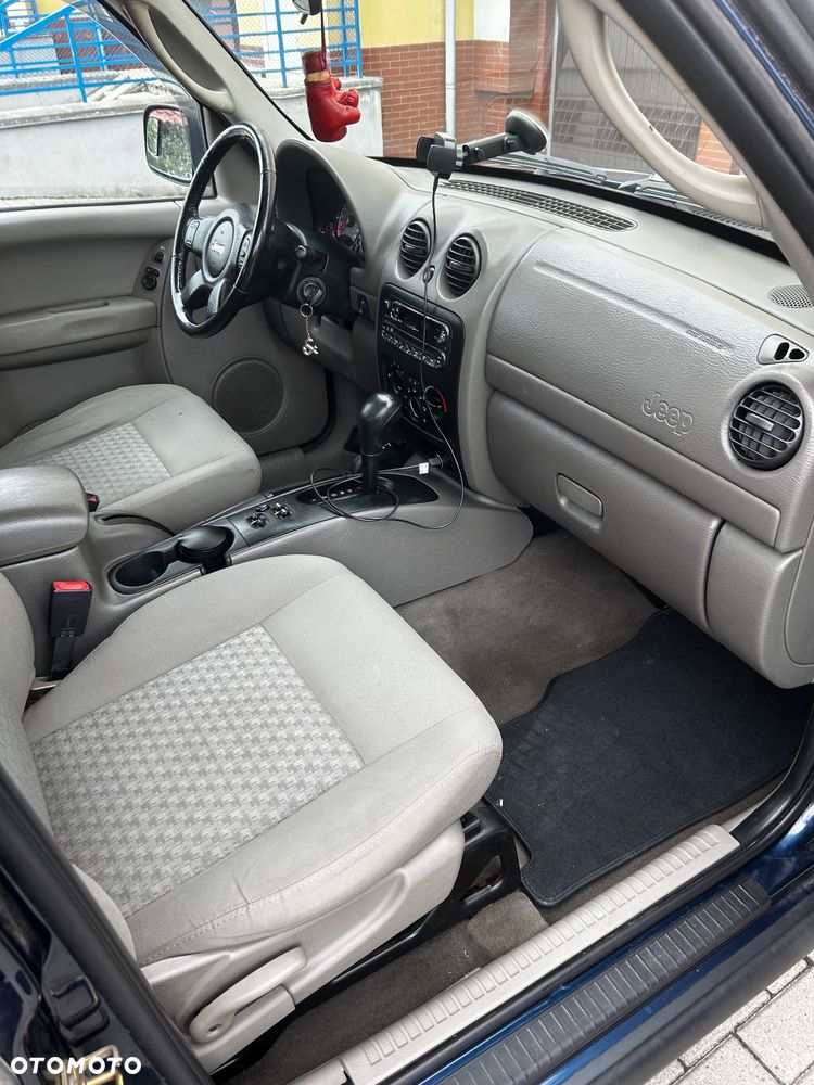 Jeep Cherokee 2.8 CRD Limited - 4