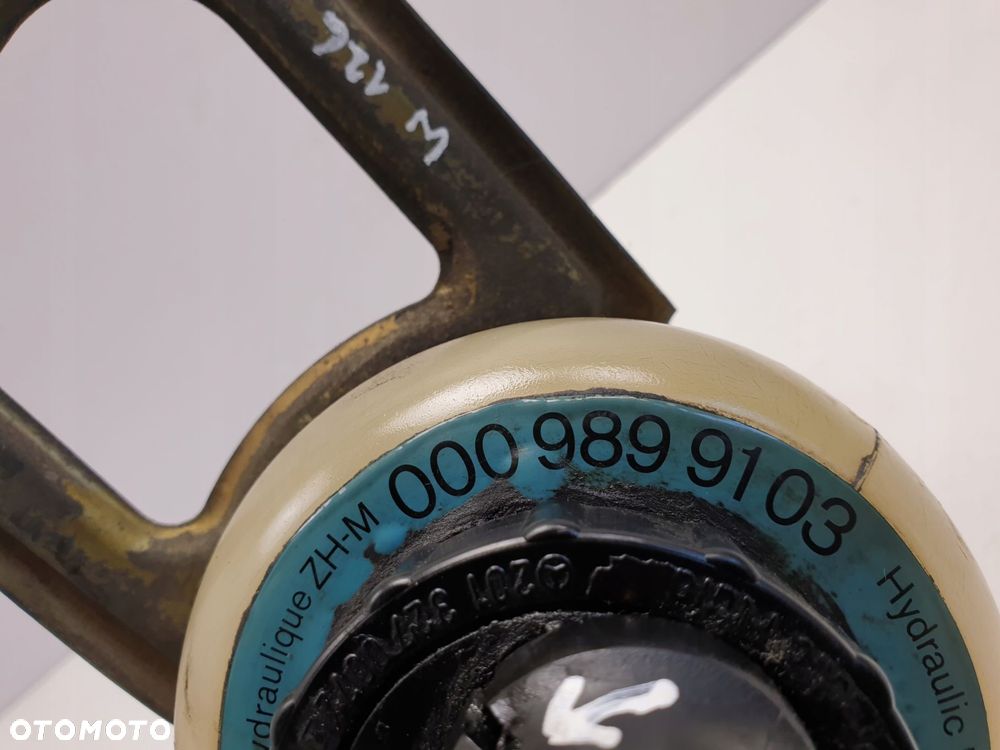 Mercedes W126 SEC ZBIORNICZEK PŁYNU OLEJU Nivo - 6