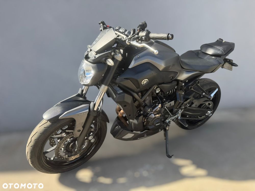 Yamaha MT - 6