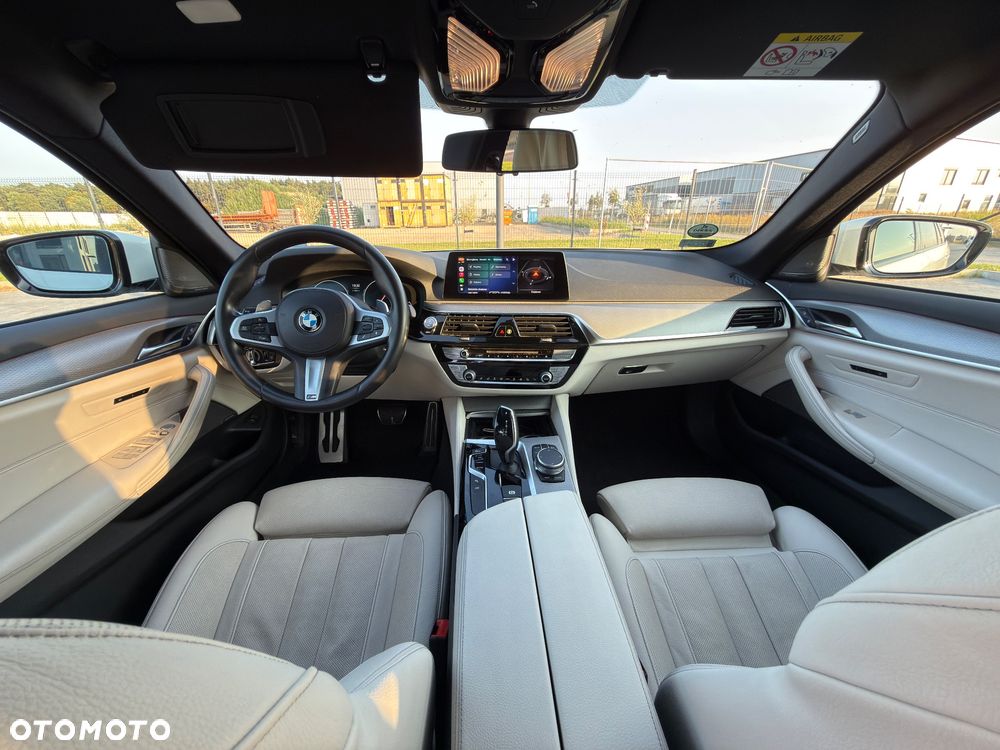 BMW Seria 5 530i xDrive M Sport sport - 30