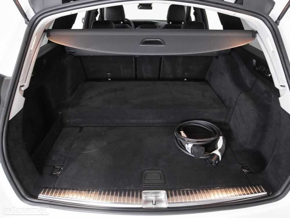 Mercedes-Benz E 300 de T 9G-TRONIC Avantgarde - 12