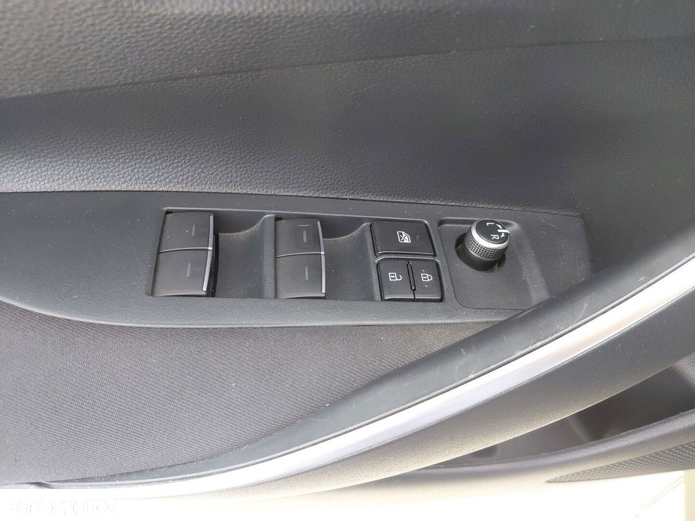 Toyota Corolla - 20